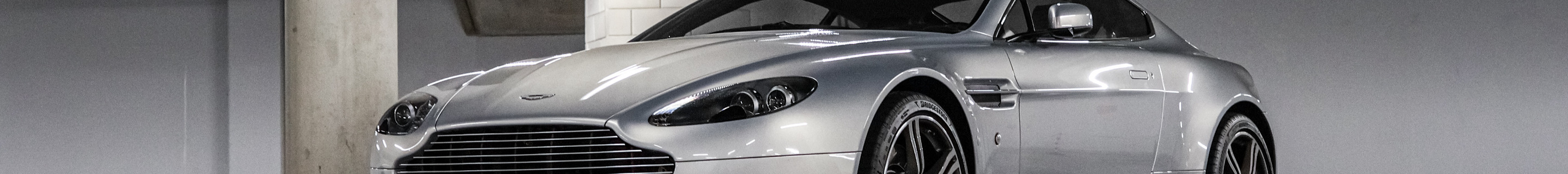 Aston Martin V8 Vantage N400