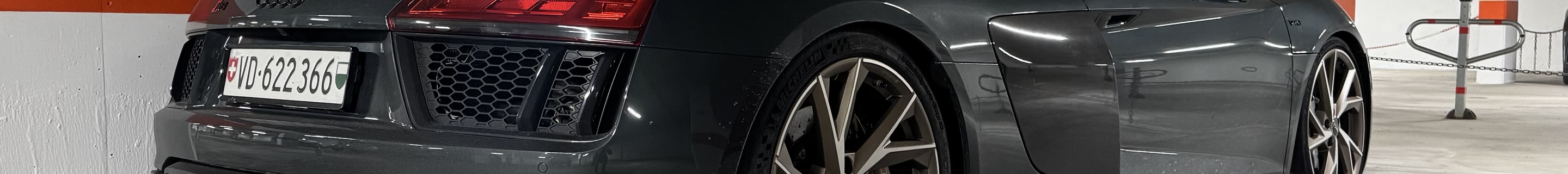 Audi R8 V10 Plus 2015