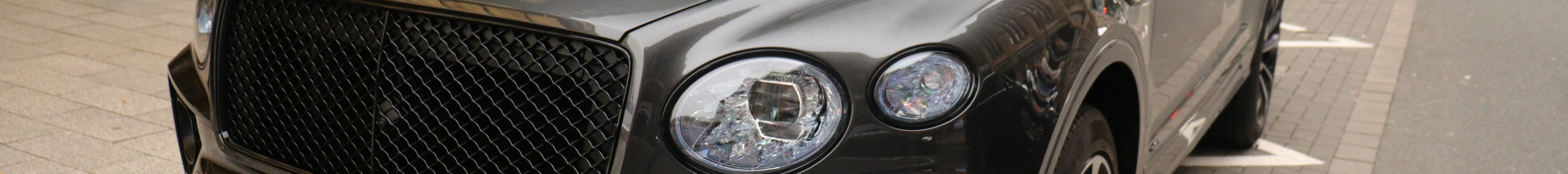 Bentley Bentayga Azure