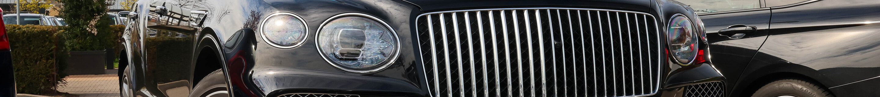 Bentley Bentayga Azure 2024