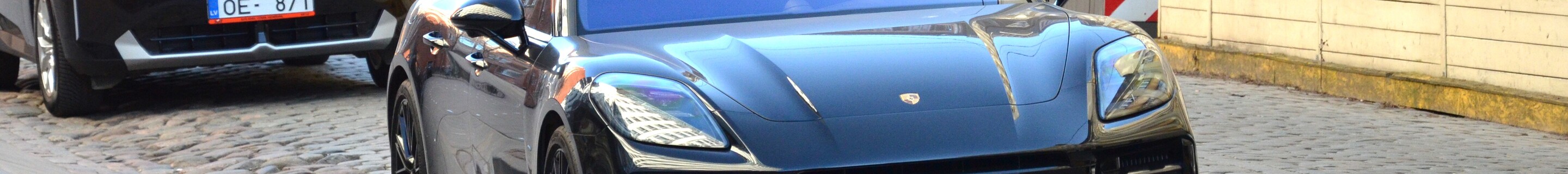 Porsche 972 Panamera GTS MkI