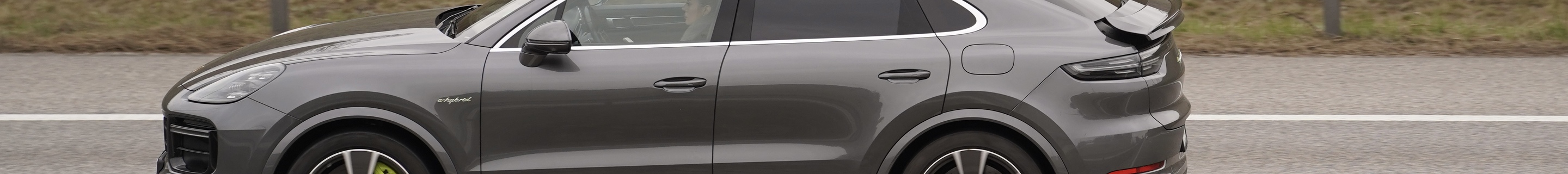 Porsche Cayenne Coupé Turbo S E-Hybrid