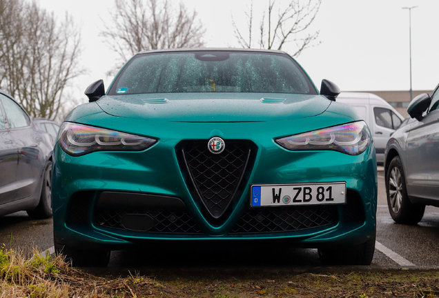 Alfa Romeo Stelvio Quadrifoglio 2023