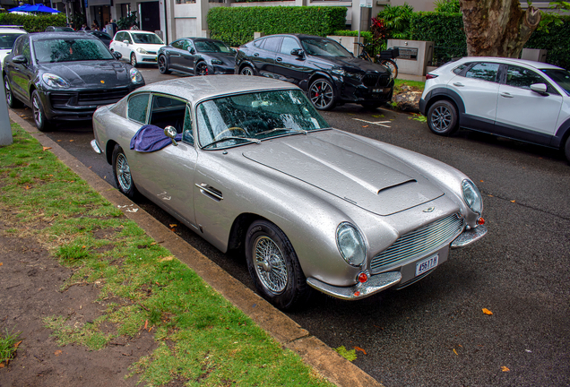 Aston Martin DB6 Superleggera