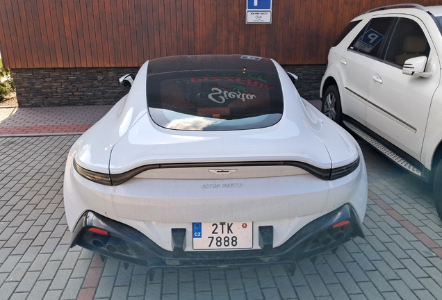 Aston Martin V8 Vantage 2018