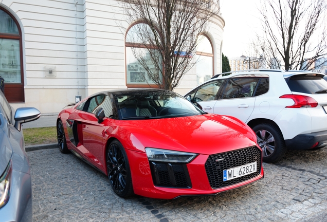 Audi R8 V10 Plus 2015