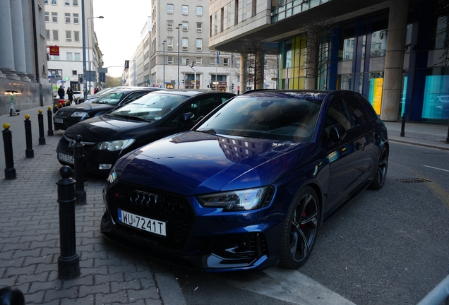 Audi RS4 Avant B9
