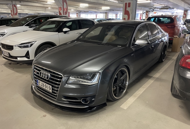 Audi S8 D4