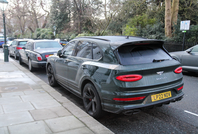 Bentley Bentayga Hybrid 2021