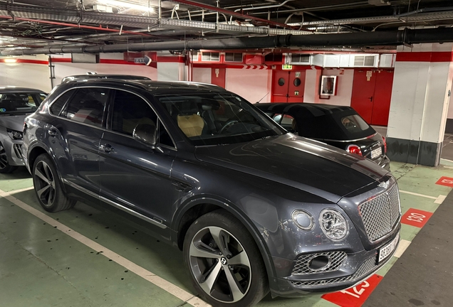 Bentley Bentayga V8
