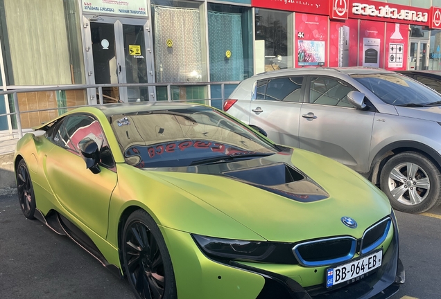 BMW i8
