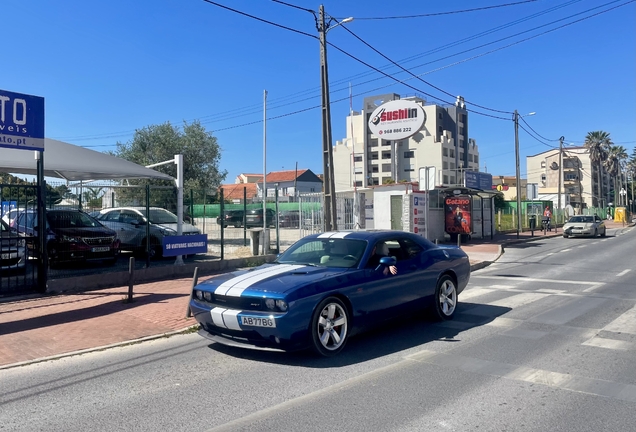 Dodge Challenger SRT-8