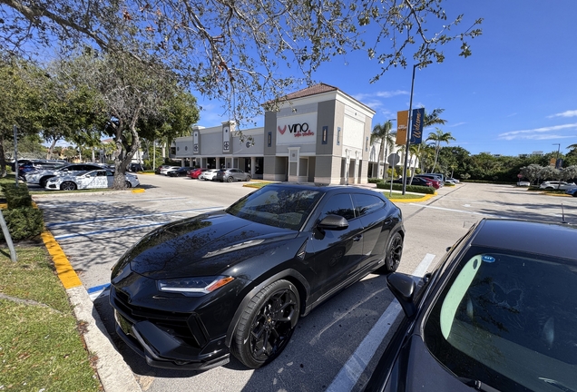 Lamborghini Urus Performante