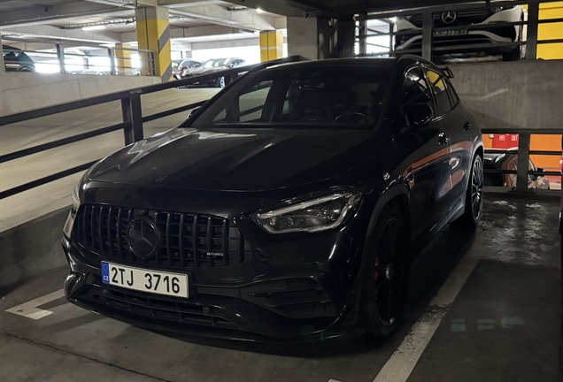 Mercedes-AMG GLA 45 S 4MATIC+ H247