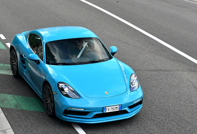 Porsche 718 Cayman S