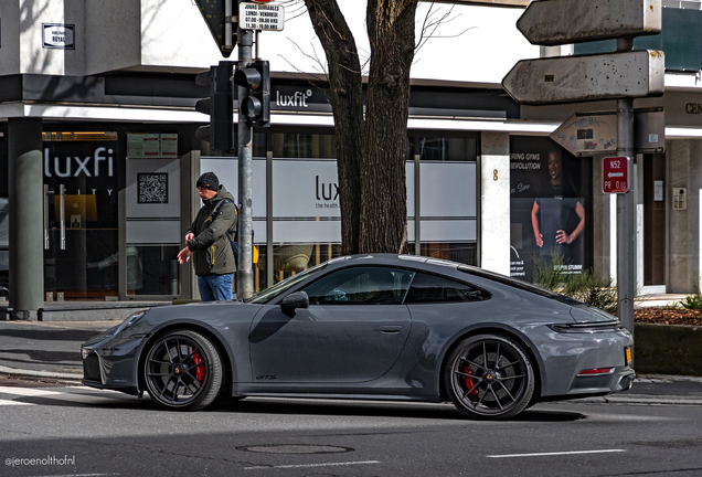 Porsche 992 Carrera 4 GTS MkII