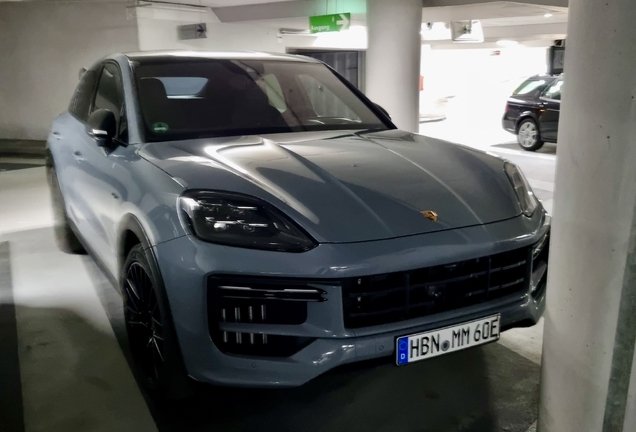 Porsche Cayenne Coupé Turbo E-Hybrid