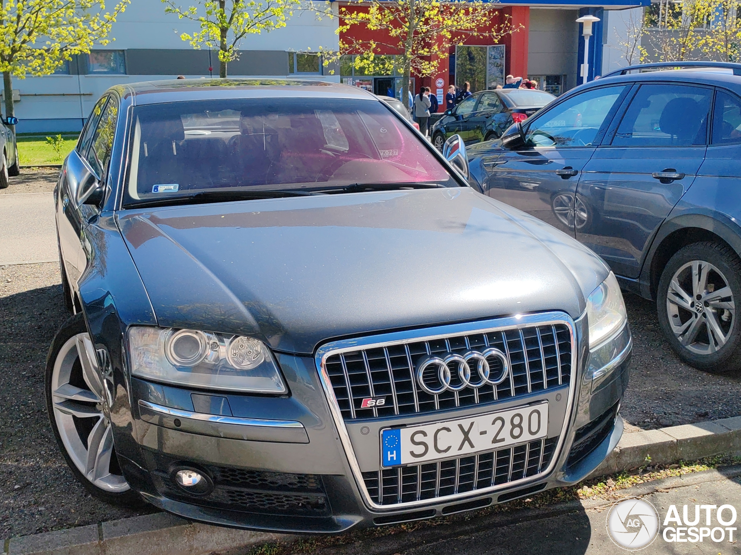 Audi S8 D3