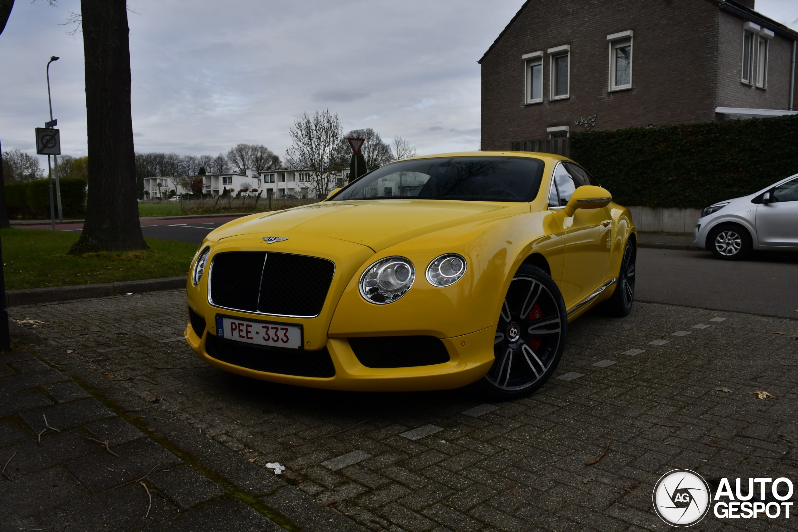 Bentley Continental GT V8