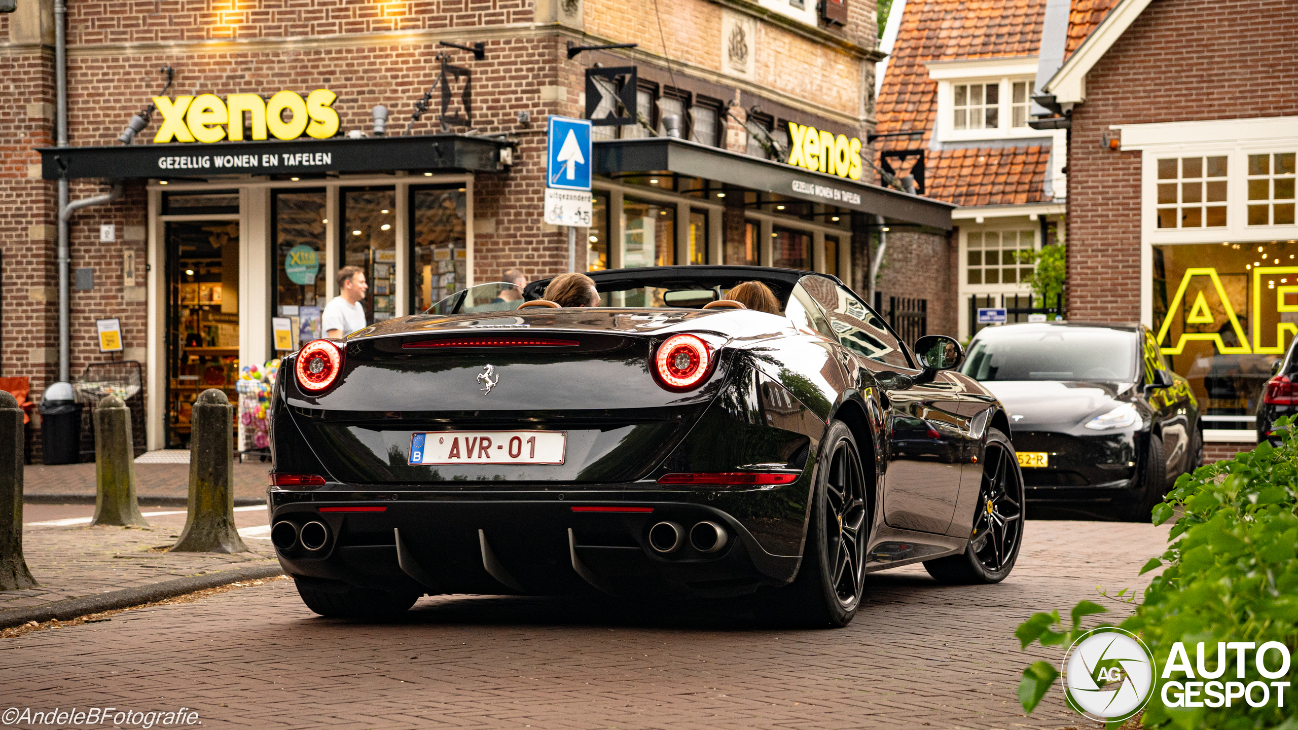 Ferrari California T