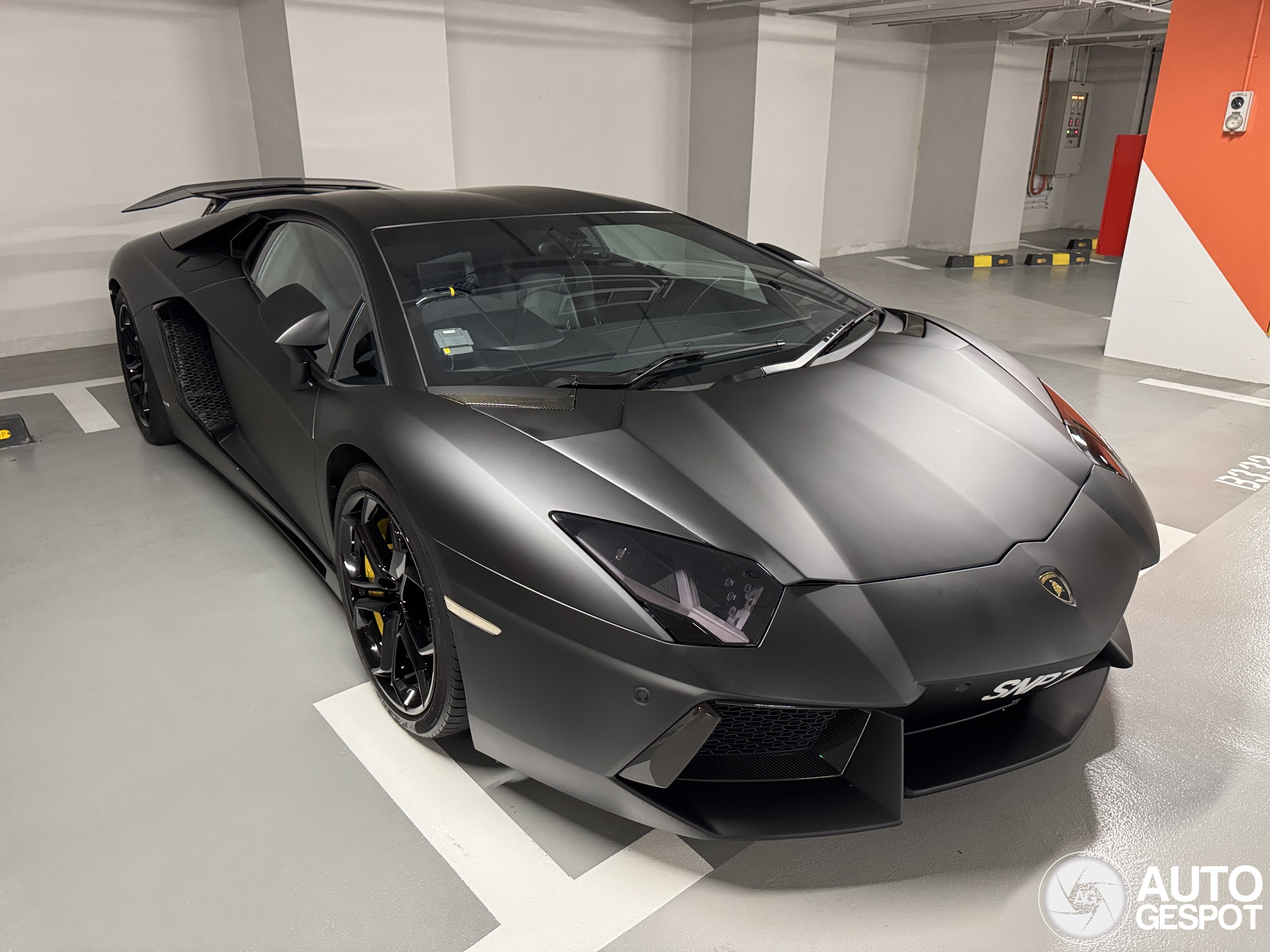 Lamborghini Aventador LP700-4