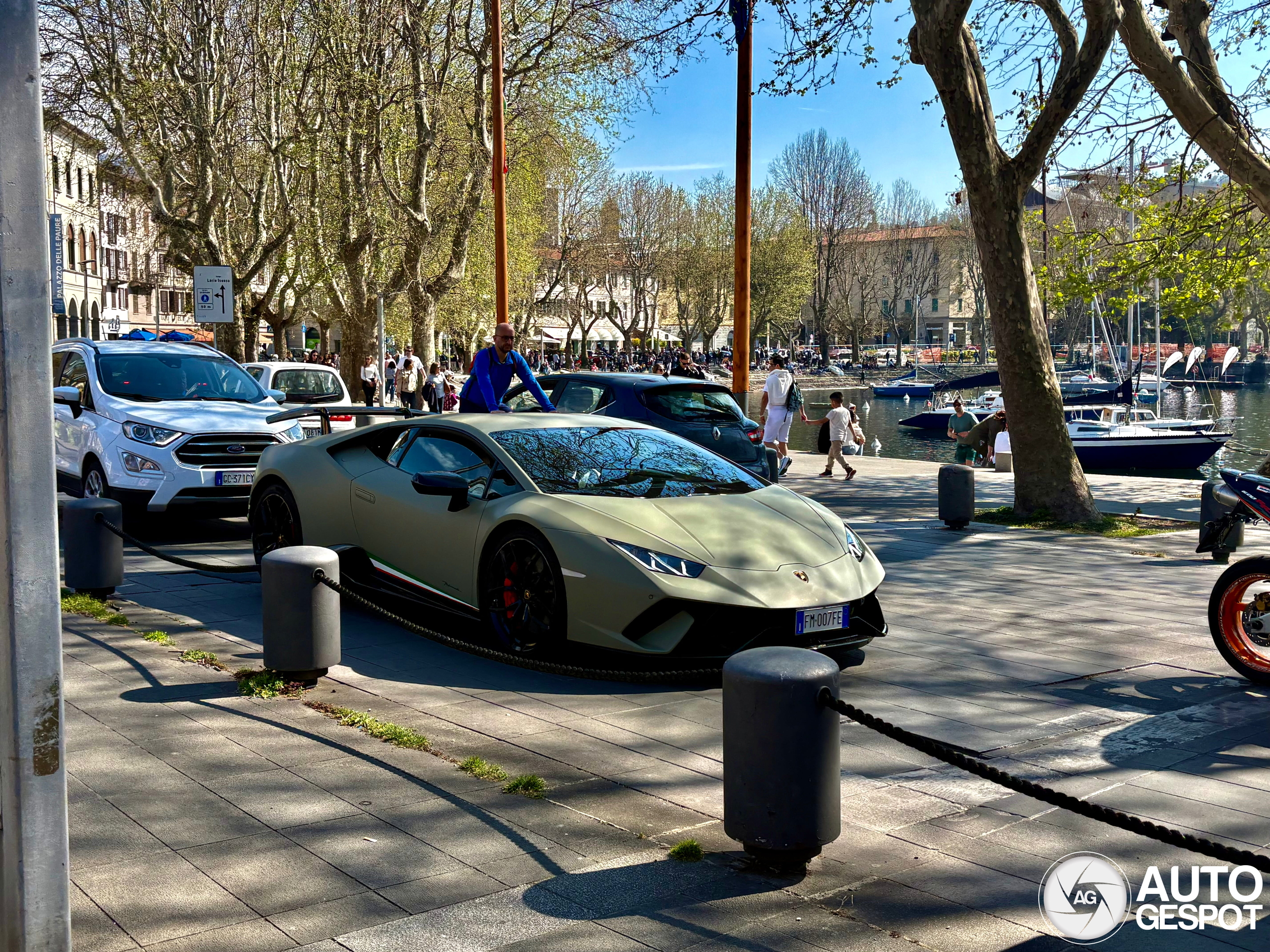 Lamborghini Huracán LP640-4 Performante