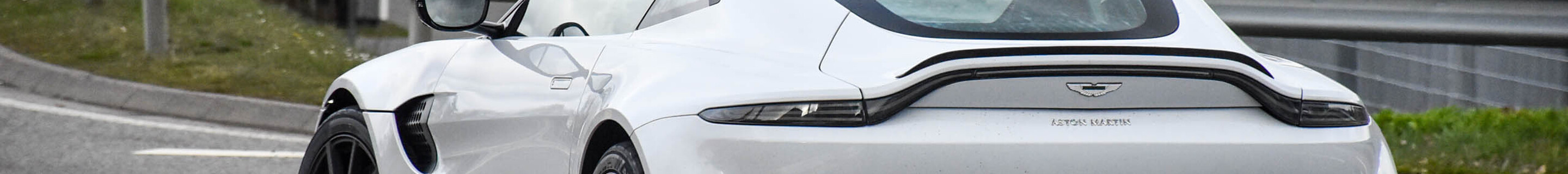 Aston Martin V8 Vantage 2018