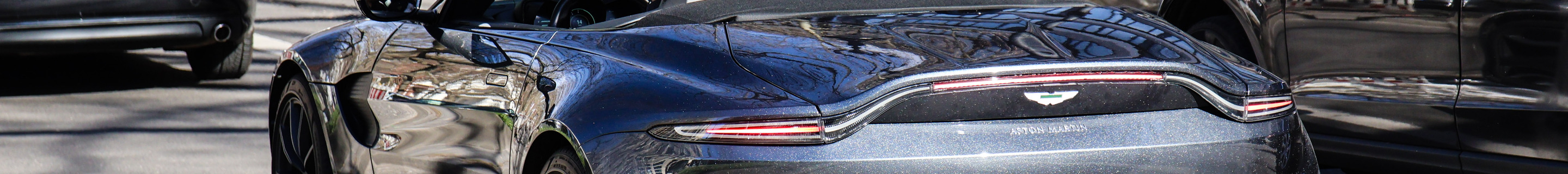 Aston Martin V8 Vantage Roadster 2020
