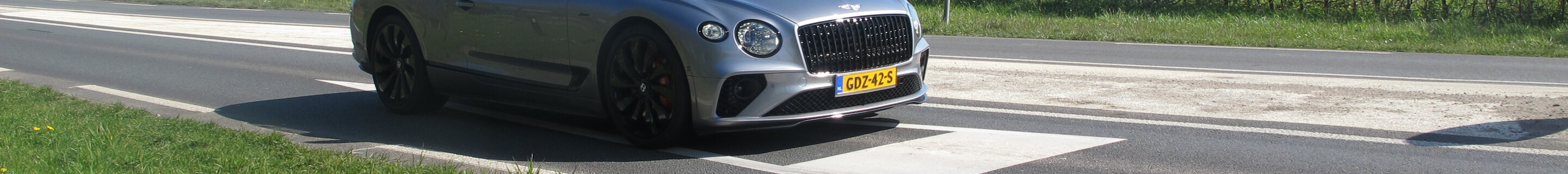 Bentley Continental GTC 2019