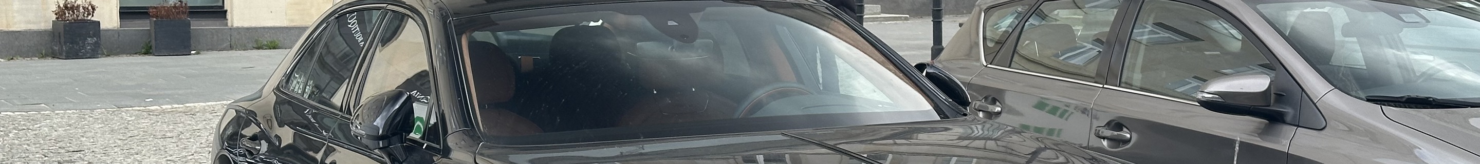 Bentley Flying Spur V8 Azure