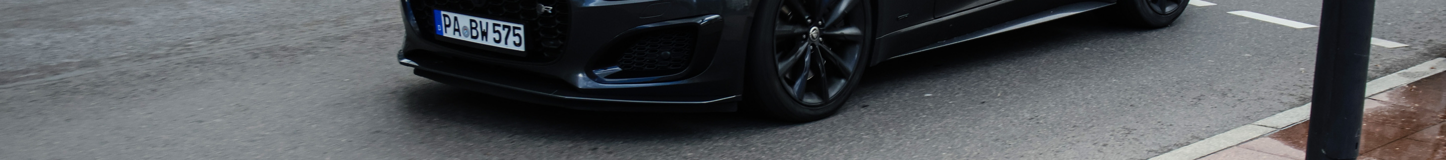 Jaguar F-TYPE R75 Coupé