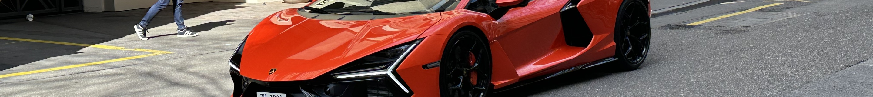 Lamborghini Revuelto