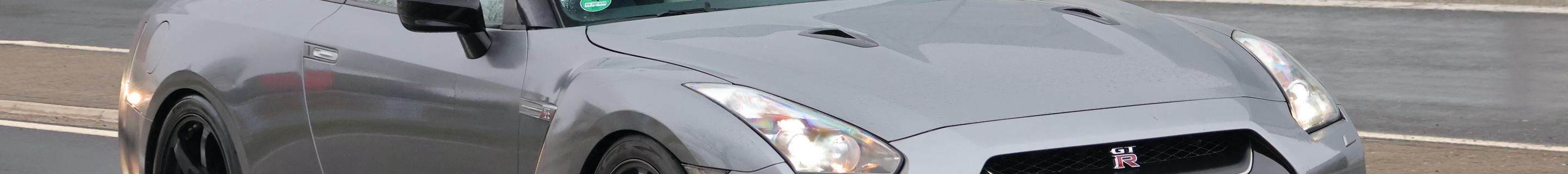Nissan GT-R