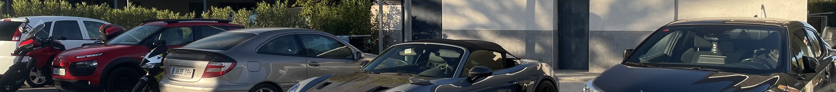 Porsche 718 Spyder RS Weissach Package