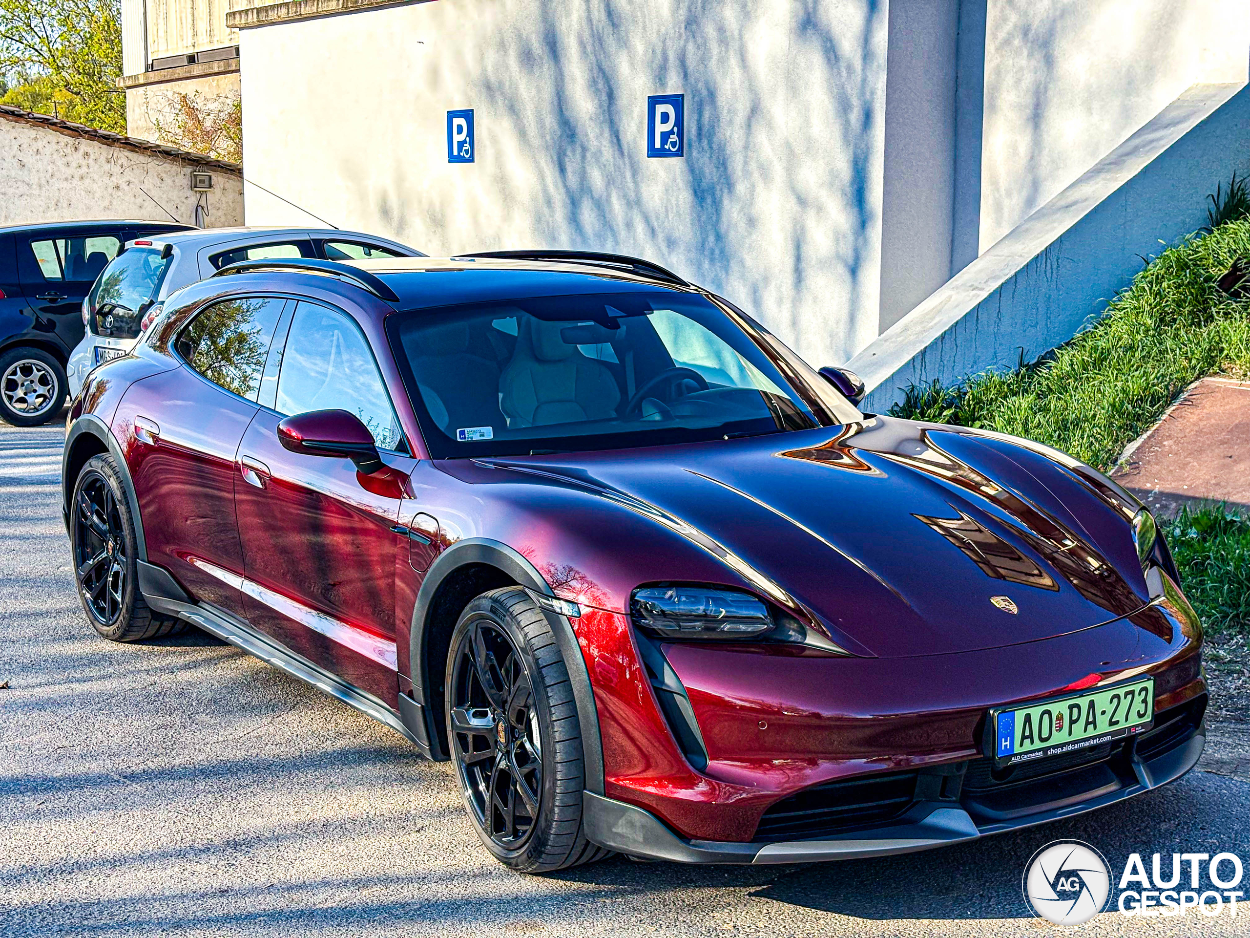 Porsche Taycan Turbo Cross Turismo MkI