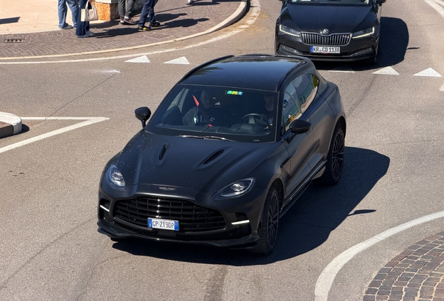 Aston Martin DBX707