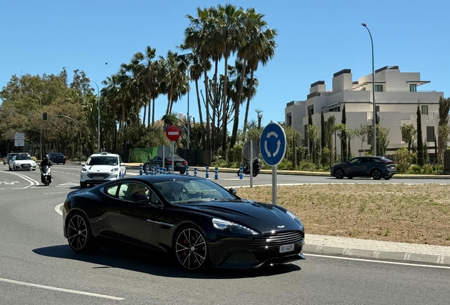 Aston Martin Vanquish 2013