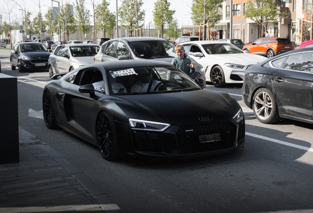 Audi R8 V10 Plus 2015