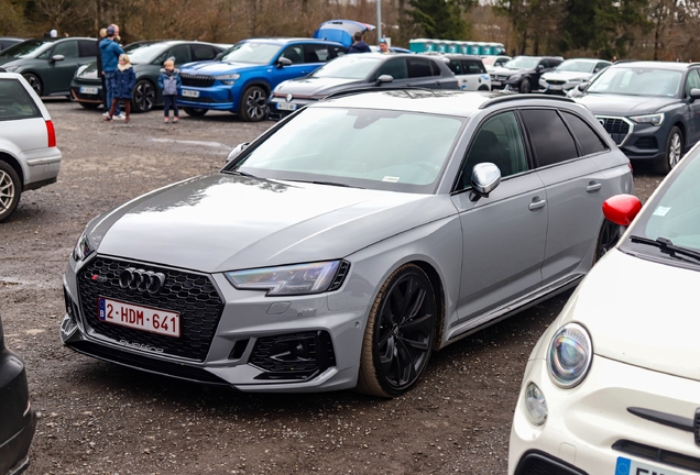 Audi RS4 Avant B9