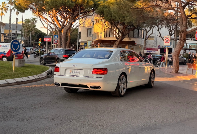 Bentley Flying Spur V8