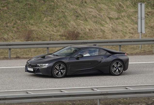 BMW i8