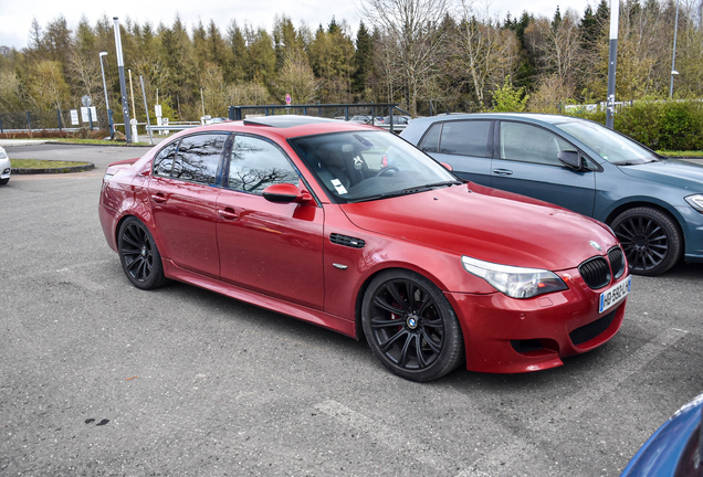 BMW M5 E60 2005