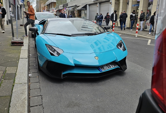 Lamborghini Aventador LP750-4 SuperVeloce Roadster