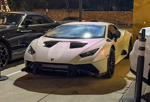 Lamborghini Huracán LP640-2 STO