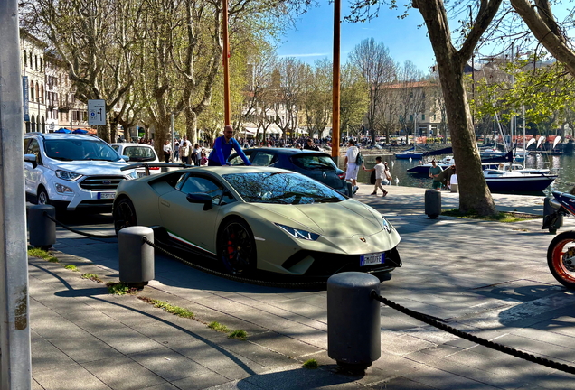 Lamborghini Huracán LP640-4 Performante