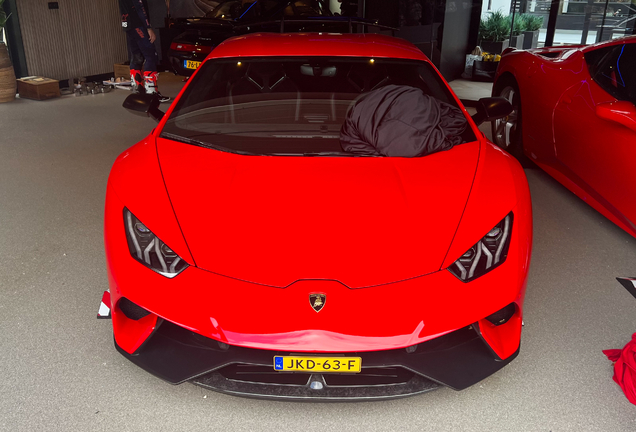 Lamborghini Huracán LP640-4 Performante
