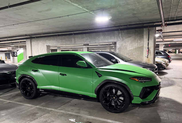 Lamborghini Urus Performante