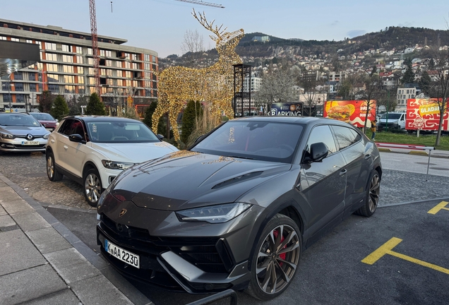 Lamborghini Urus S
