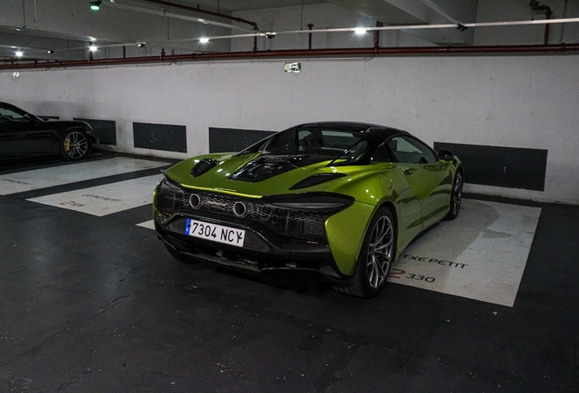 McLaren Artura Spider