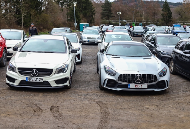 Mercedes-Benz CLA 45 AMG C117